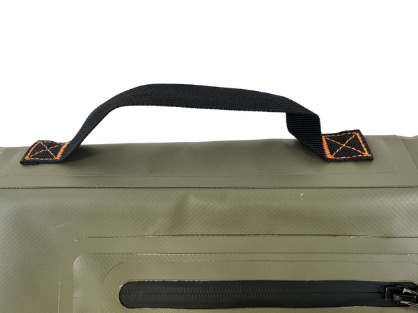 Waterproof roll top gun case - handle